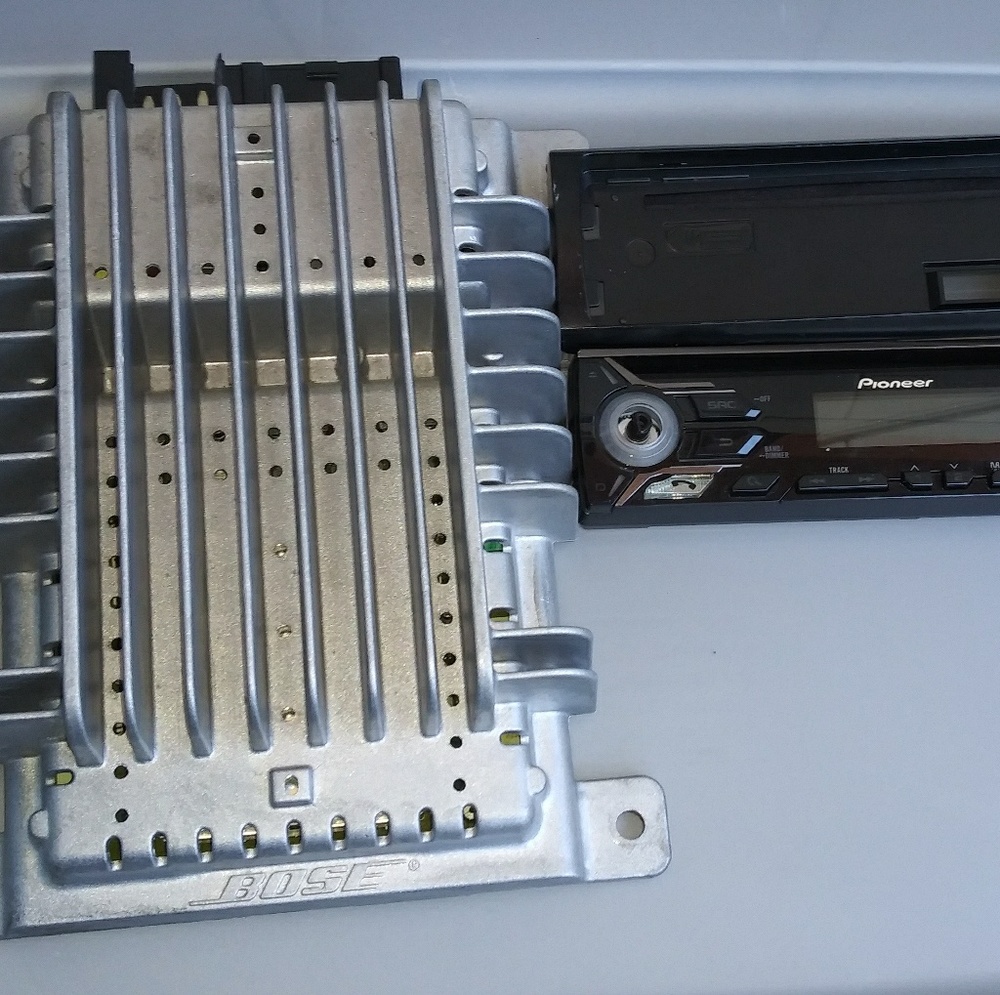 BOSE AMPLIFIER
